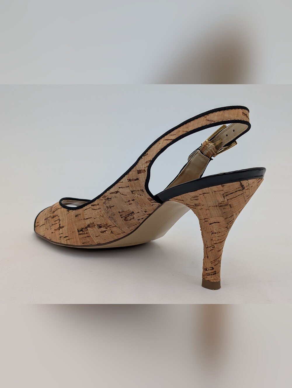 Bandolino Bardeco Size 8.5 Natural Cork Black Trim Gold Buckle Peep-Toe Stiletto - Picture 7 of 17
